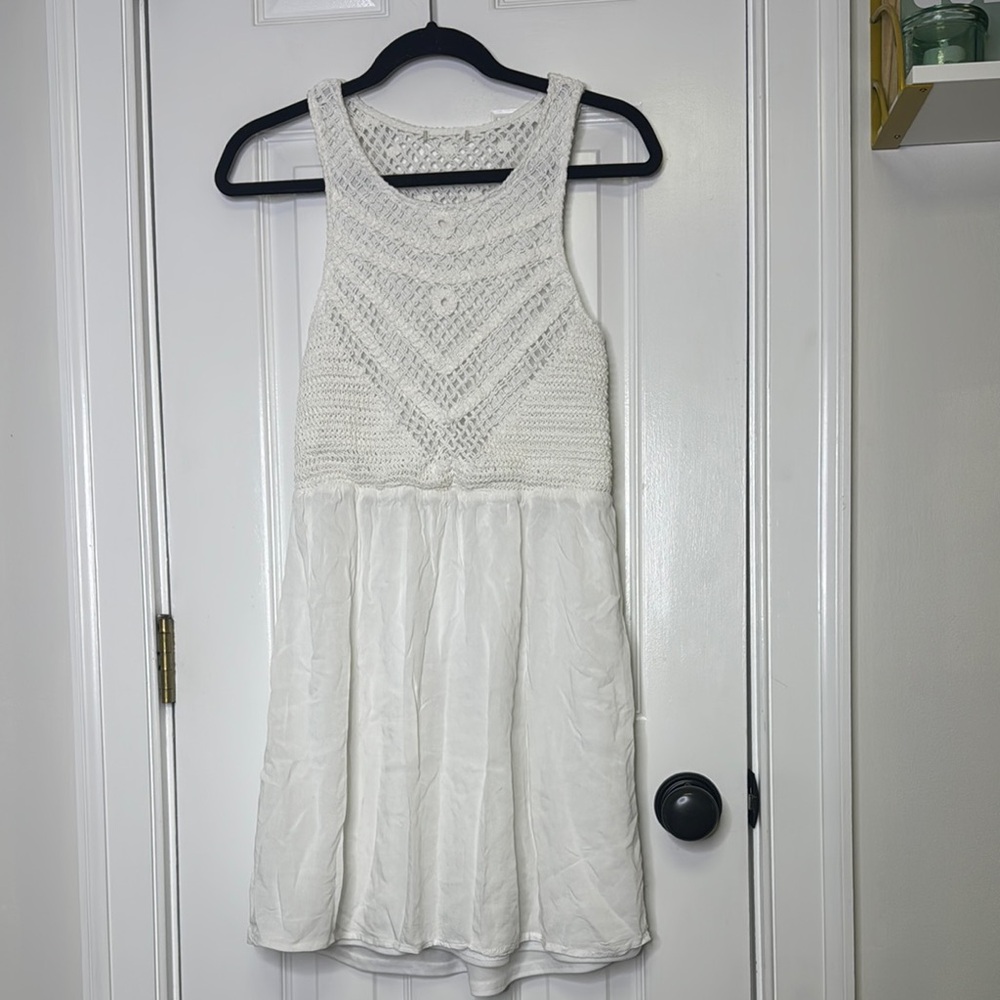 Honey Punch White Mini Dress with Elegant Design